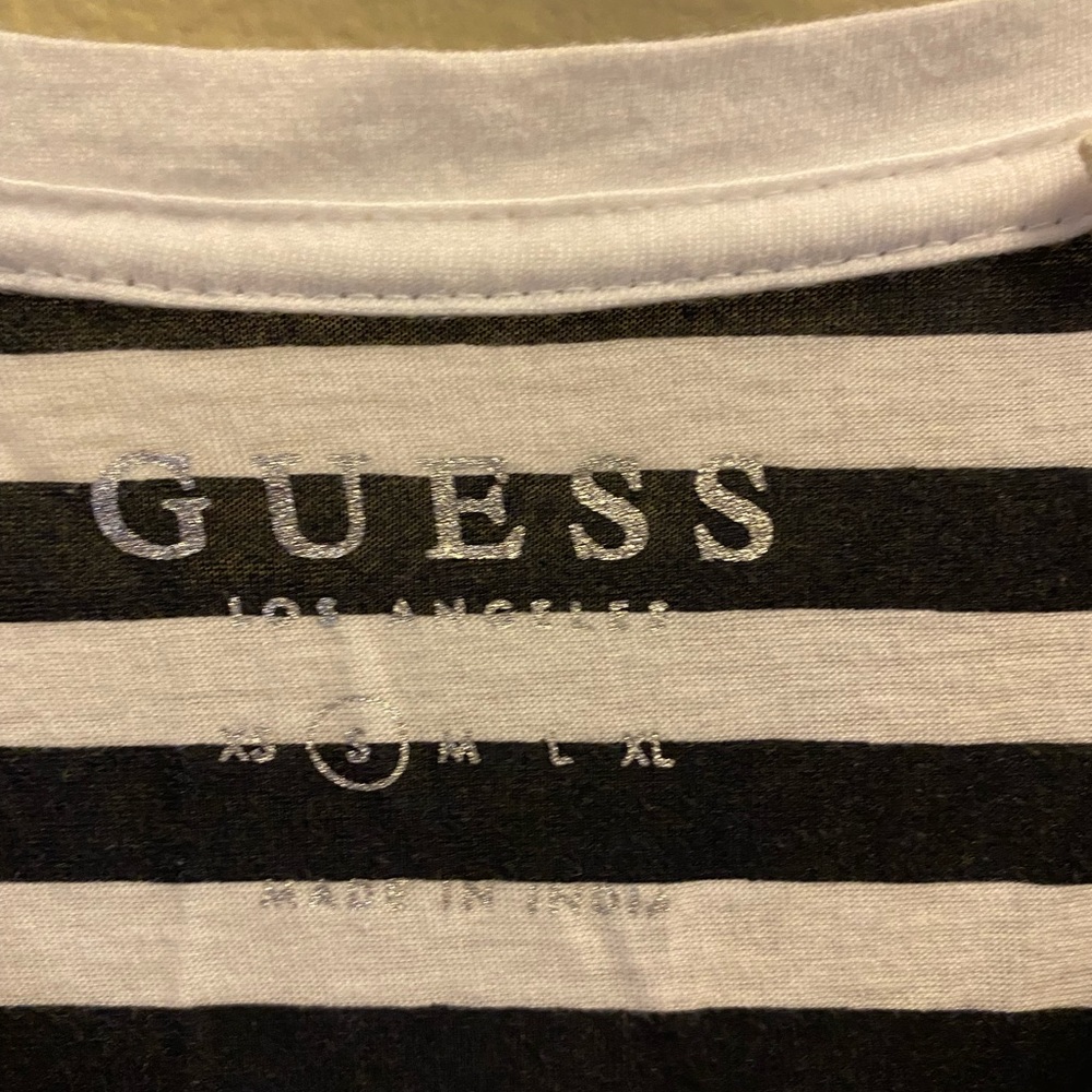 ⭐️ Guess Graphic Striped Destroyed T-Shirt 80s 90s Grunge - Picture 4 of 6